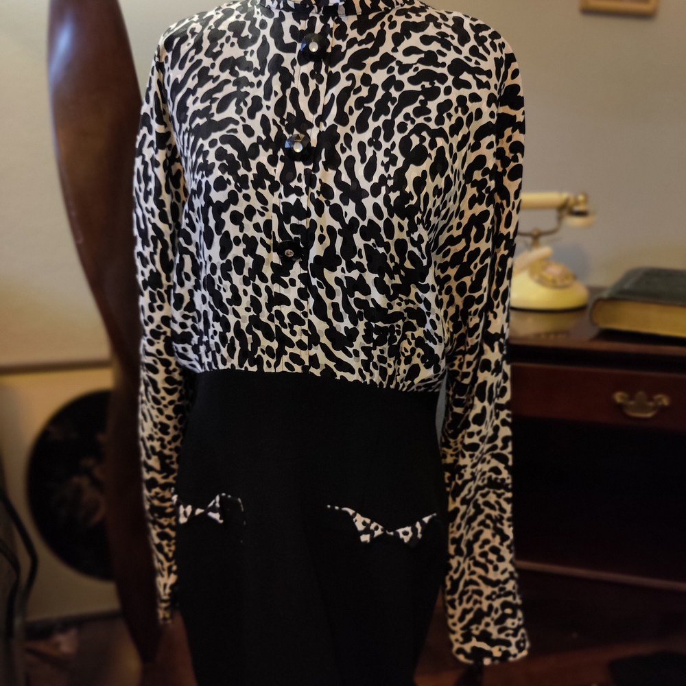 Vintage 80s Wool And Silk Elegant Black and White Midi Dress